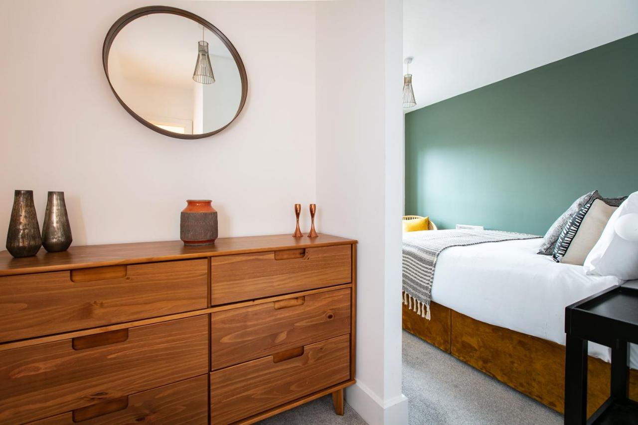 City Centre - Free Parking - Stylish 2 Bedroom Apartment Bristol Exterior foto