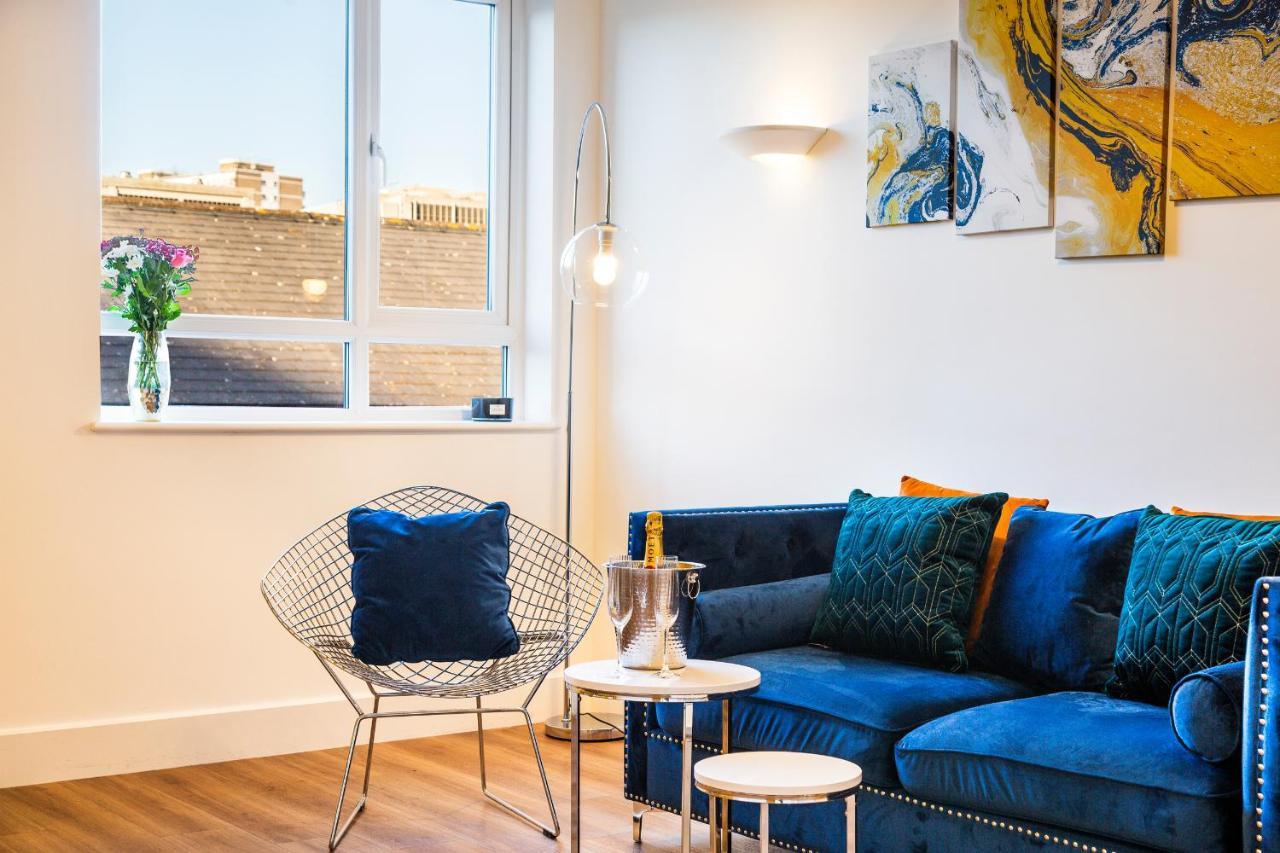 City Centre - Free Parking - Stylish 2 Bedroom Apartment Bristol Exterior foto